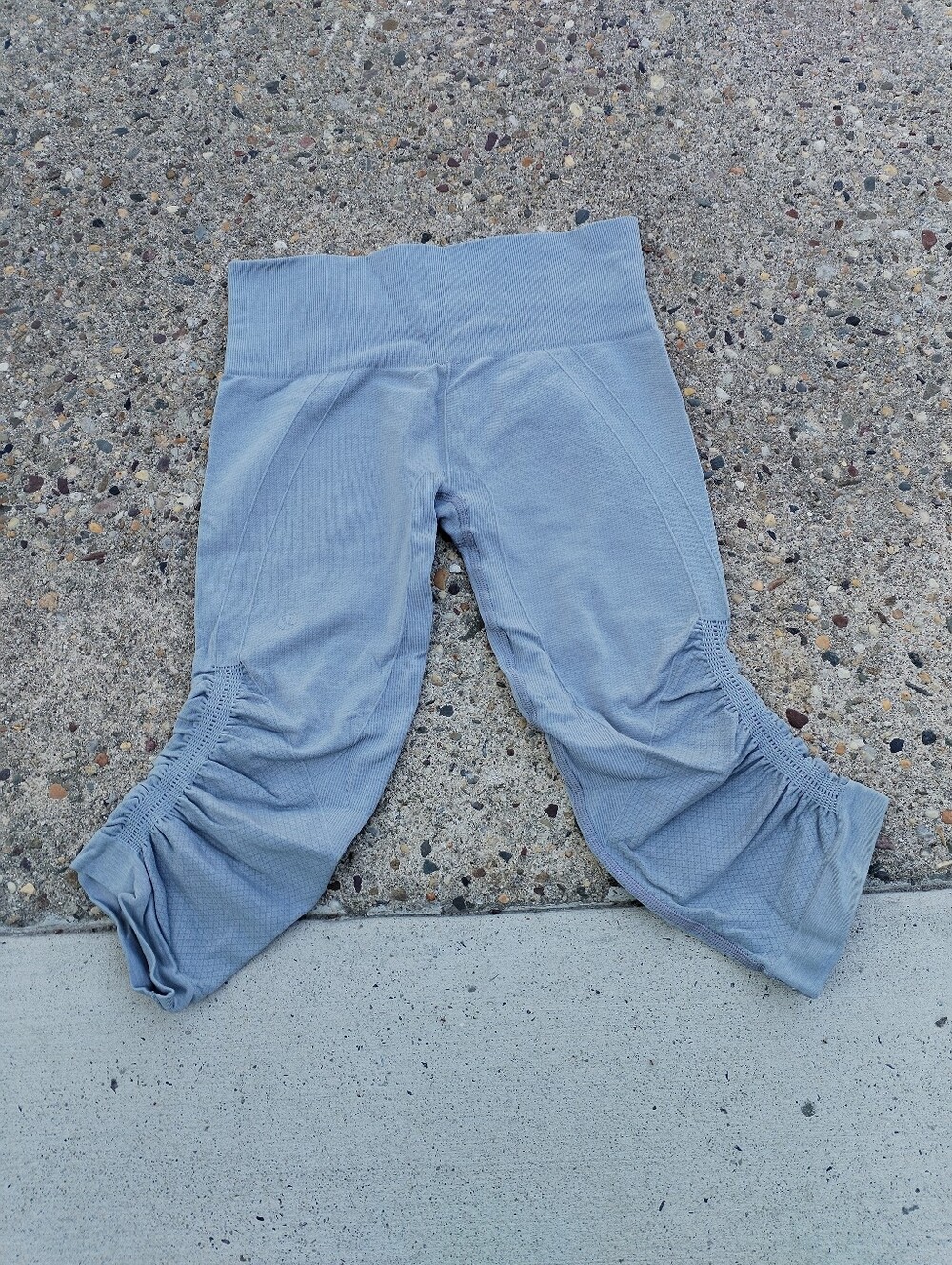 Lululemon capris ,size_6